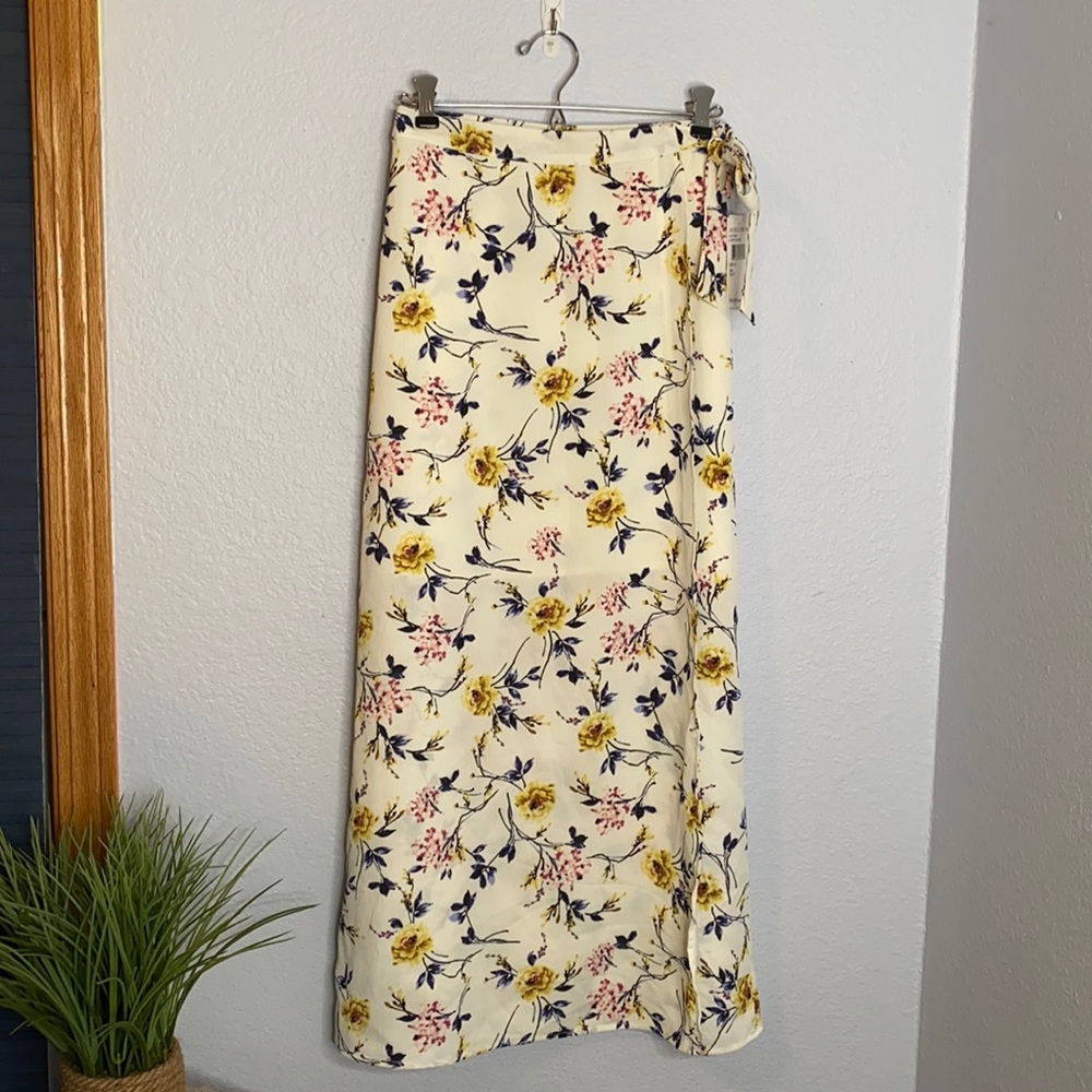 Ten Sixty Sherman Cream Floral Skirt EUC